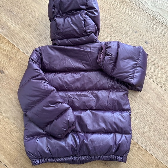 Patagonia Hi-Loft Down Sweater Hoody - Size 3T - New with Tags - Picture 3 of 4